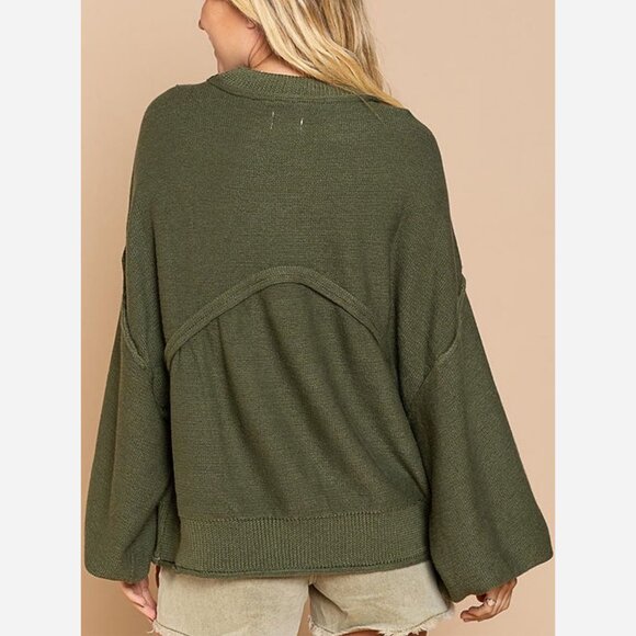 Green Bell Sleeve Sweater – Oversized Fit, Cozy Knit - Picture 4 of 10